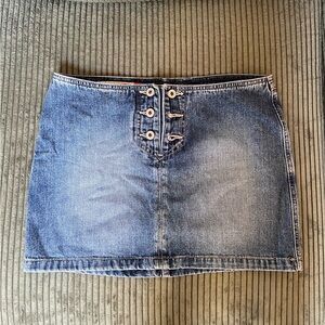 Btw Y2K Guess low rise jean skirt